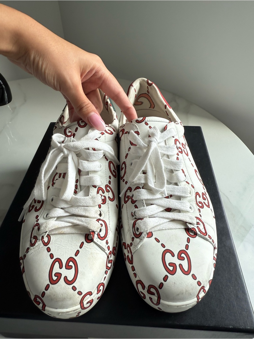 Gucci Men’s Ace Ghost GG print sneakers - Picture 2 of 9